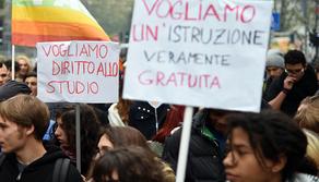 Università, in 10 anni impennata delle tasse: Udu mobilita gli studenti