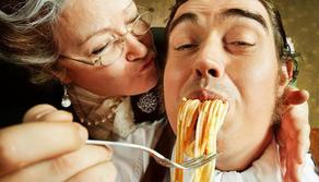 Universitari d'Italia: 7 su 10 restano a casa con i genitori durante gli studi