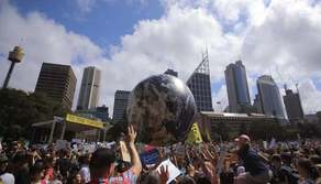 FridaysForFuture, appello alle sardine: in piazza insieme il 29 novembre