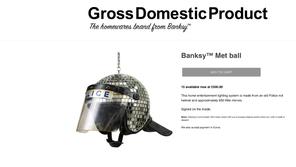 Banksy apre uno shop online: i più assurdi oggetti d'arte che puoi comprare (forse)