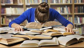 Colloqui scuola-famiglia, si corre ai ripari: 1 studente su 3 già prende ripetizioni private. Cresce l'online