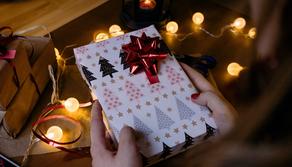 Natale 2020: cosa regalare al fidanzato e alla fidanzata