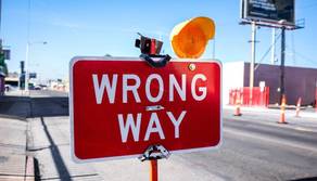 “Se questo è un uomo”? È di Italo Calvino. Il Muro di Berlino? Caduto nel ‘48. Ecco gli 'strafalcioni' della maturità ai tempi del Covid