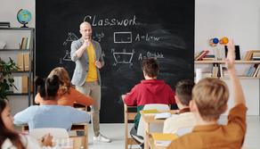 Scuola, Draghi vuole riportare tutti gli studenti in classe per almeno un mese