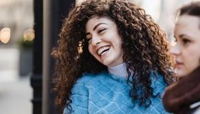 Cari ragazzi della Generazione Z, è uscito il primo libro che racconta chi siete… grazie a voi