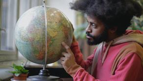 Erasmus, con l'app scegli la destinazione e parti: tutto dallo smartphone