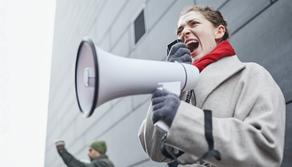 Scuola, torna lo sciopero a oltranza: protesta contro il Green Pass dal 21 al 31 ottobre