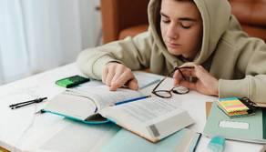 Scuola, torna il vecchio sistema: tutti in Dad anche con un solo positivo in classe