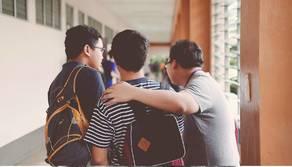 Studenti truccano voti sul registro con la password dei prof: rischiano il processo