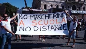Censis 2021: 3 milioni di italiani negano il Covid, per il 20% il 5g controlla le menti delle persone