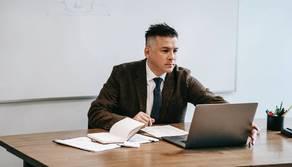 Professore no-vax "evita" i controlli come fanno gli studenti con le interrogazioni