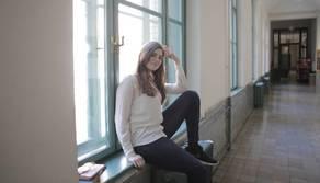 In classe si congela, lo sfogo di una studentessa: "Sintomi del Covid e un tampone a settimana, ma è solo freddo"