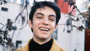 Sanremo 2022, Matteo Romano canta Virale: testo e significato