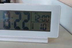 A scuola ci sono 10 gradi: "Finestre spalancate tutto il giorno"