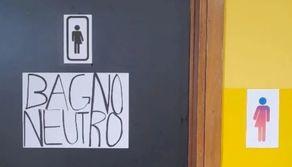 Al liceo di Torino arriva il bagno senza genere, ma c'è chi protesta