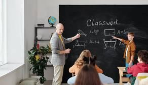 Scuola e pandemia, la Dad non è riuscita a “innovare” i docenti: alle superiori, per 9 su 10 lezioni tradizionali anche online