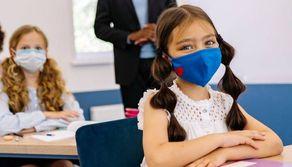 Togliere la mascherina? Può creare ansia sociale. E sui social nasce il "mask fishing"