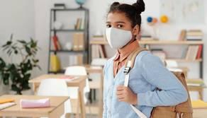 Stop alle mascherine in classe da maggio? 1 su 2 del mondo scuola sarebbe d'accordo. Bianchi: "Lavoriamo per tornare verso la normalità"