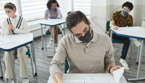 Scuola, crescono le classi con alunni in didattica a distanza