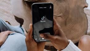 Come vedere la cronologia dei video già visti su TikTok