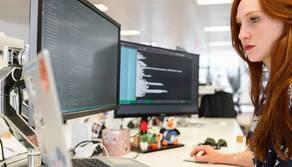 Università, "ritoccava" gli esami violando il sistema informatico: studentessa nei guai