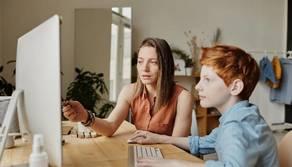 Tesine di terza media svolte in Power Point: esempi da scaricare