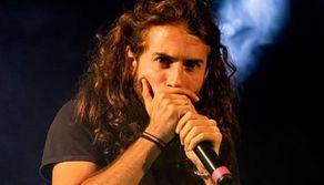 Chi è Giuliano Logos, il giovane italiano campione mondiale di Slam Poetry