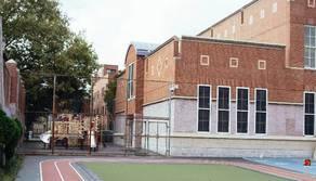 L'Aquila, auto finisce nel giardino di un asilo: muore un bambino e altri sono feriti. Bianchi: “Mi stringo al dolore delle famiglie”