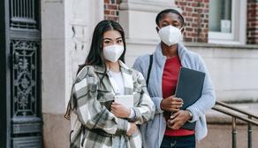Le mascherine all'università sono obbligatorie? Le regole degli atenei