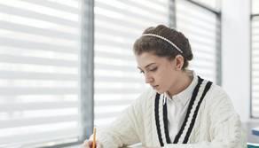 Maturità 2022, tema di attualità sui social network: come svolgerlo e il commento degli esperti