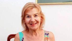 Chi è la prof che regala la sua pensione agli studenti più bravi