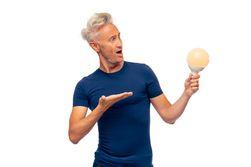 “La fisica che ci piace” è trovare la fisica nelle cose semplici: il nuovo libro di Vincenzo Schettini, il prof più amato dei social