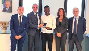 Winner si laurea in ingegneria informatica con 110 e lode: era fuggito dalla guerra in Nigeria