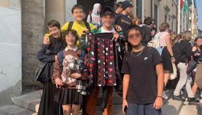 Monza, studenti si presentano in gonna per dire basta alla mascolinità "tossica"