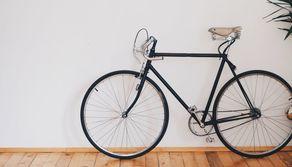 Campione di memoria va da Torino a Campobasso in bicicletta per la scuola