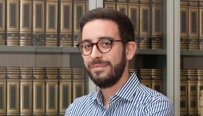 Tommaso a 29 anni è prof al liceo classico: “Inutili le lingue classiche? Hanno ragione, ma danno sostanza a tutto il resto”