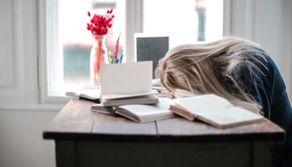 Compiti per le vacanze: ben 7 studenti su 10 li hanno ricevuti a scuole chiuse, tramite il registro elettronico