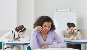 Maturità 2023, possibili tracce e argomenti del tema di italiano