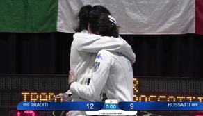 Scherma, Gaia Traditi si infortuna ed Emilia Rossetti le lascia la vittoria: l'amicizia trionfa nei campionati italiani Under 23