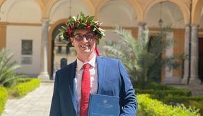 Emanuele è dottore in legge a 23 anni con 110 e lode: "Percorso ricco di soddisfazioni, ma anche di sacrifici"