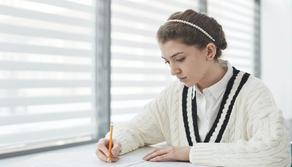 Maturità 2023, la traccia del testo argomentativo su Oriana Fallaci spiegata dal tutor Skuola.net