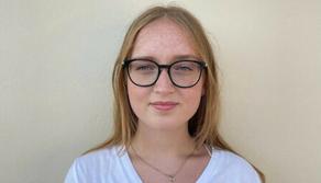 Samantha, la studentessa con tutti 10 al liceo classico