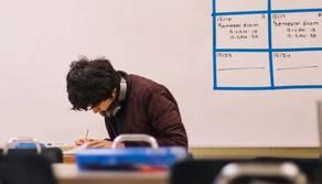 Diplomifici: 10.000 diplomi di Maturità comprati? Valditara avvia indagine