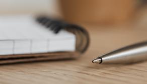 Docente muore in un incidente stradale, la lettera degli studenti: "Grazie prof"