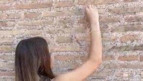 Colosseo ancora danneggiato: stavolta si tratta di due turisti di 17 anni