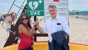 La bagnina Elena a 18 anni salva un uomo in arresto cardiaco in spiaggia