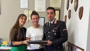 Le rubano il computer con la tesi di laurea, dopo appelli social e denuncia lo ritrova
