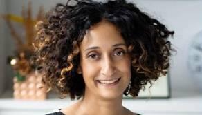 Chi è la preside più severa del Regno Unito: la sua scuola in cima alle classifiche