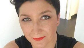 Impiegata di banca lascia il posto fisso per fare la docente: ogni giorno 260 km in auto