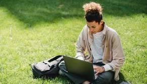 Insulti e minacce dal padre perché gay, 14nne aiutato dallo psicologo della scuola
